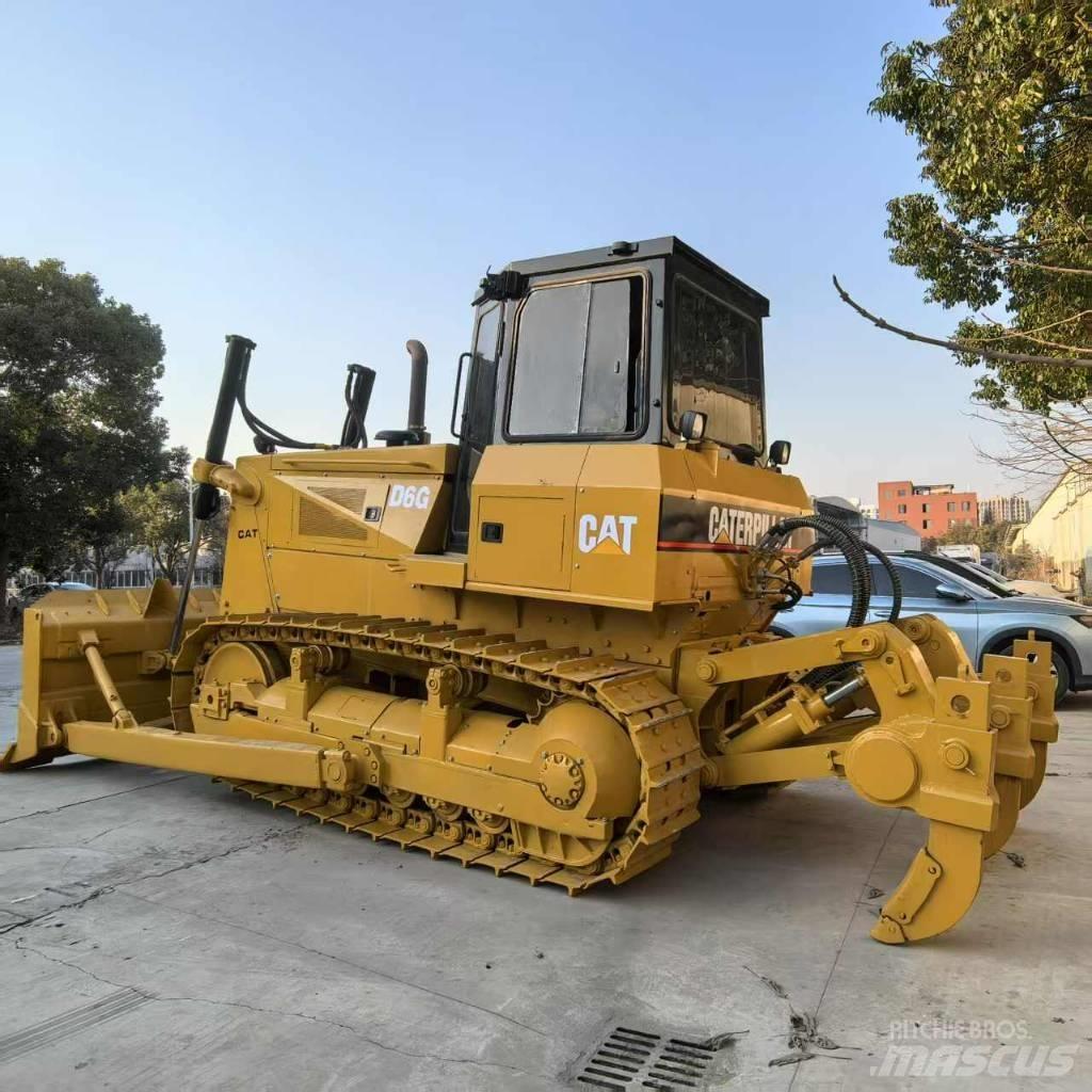 CAT D 6 G LGP II Buldožeri guseničari