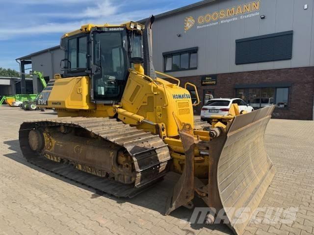 Komatsu D 61 PX-23 Buldožeri guseničari
