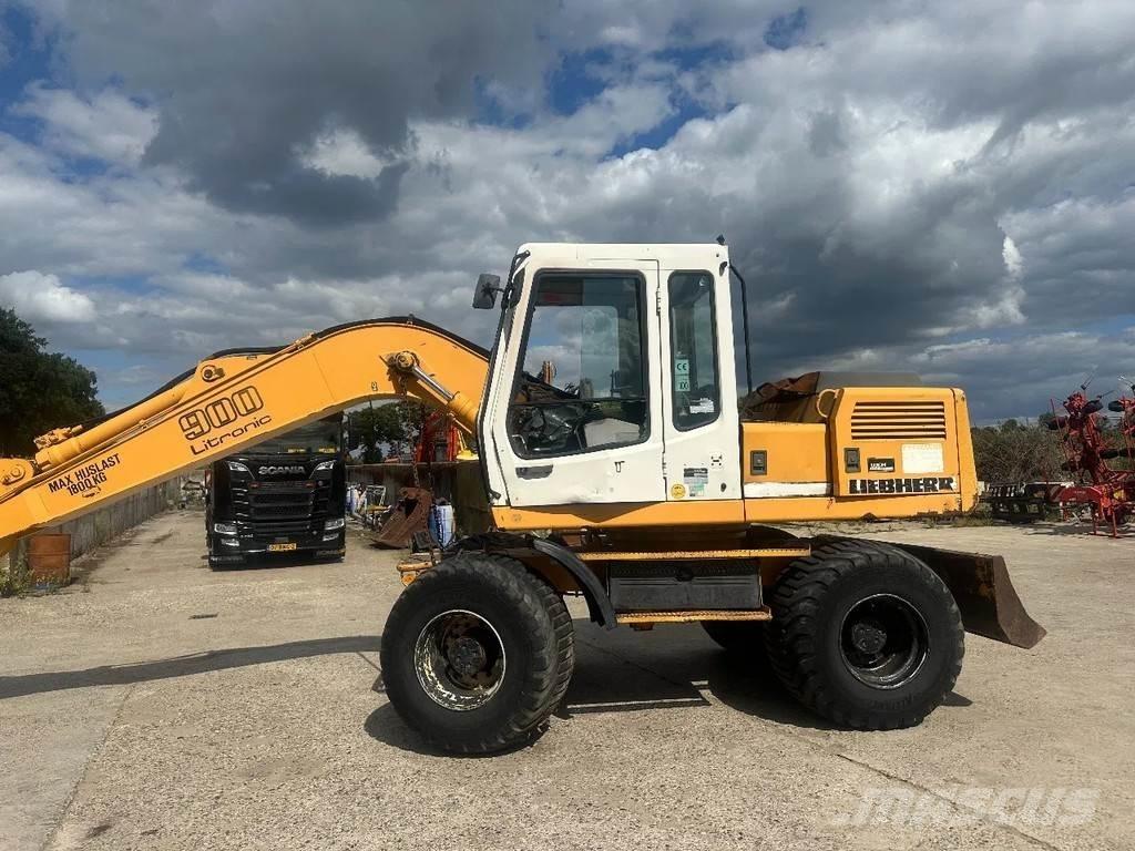 Liebherr A900 Bageri točkaši