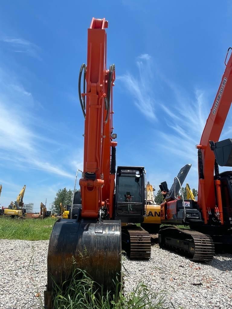 Hitachi ZX 200 Bageri guseničari