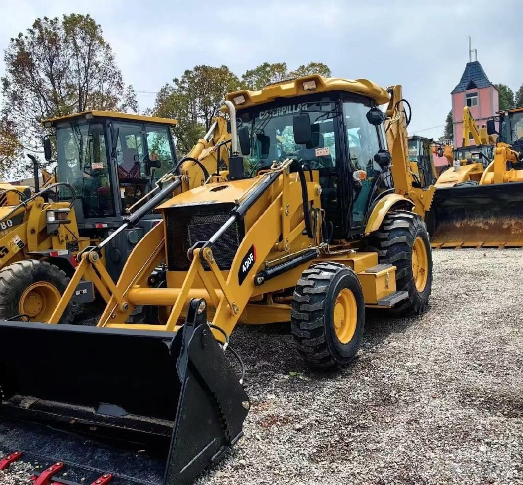 CAT 420 F Rovokopači