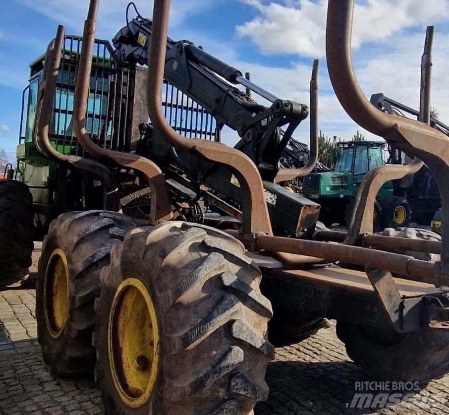 John Deere 1010 D Forvarderi