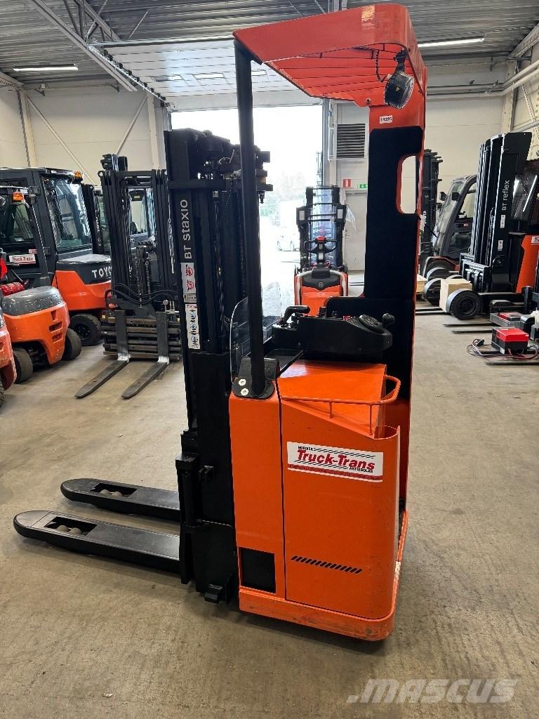 Toyota SSE135L Samopogonski ručni viljuškari