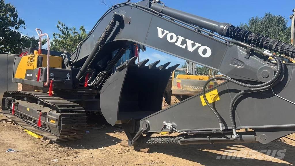 Volvo EC300D Mini bageri < 7t
