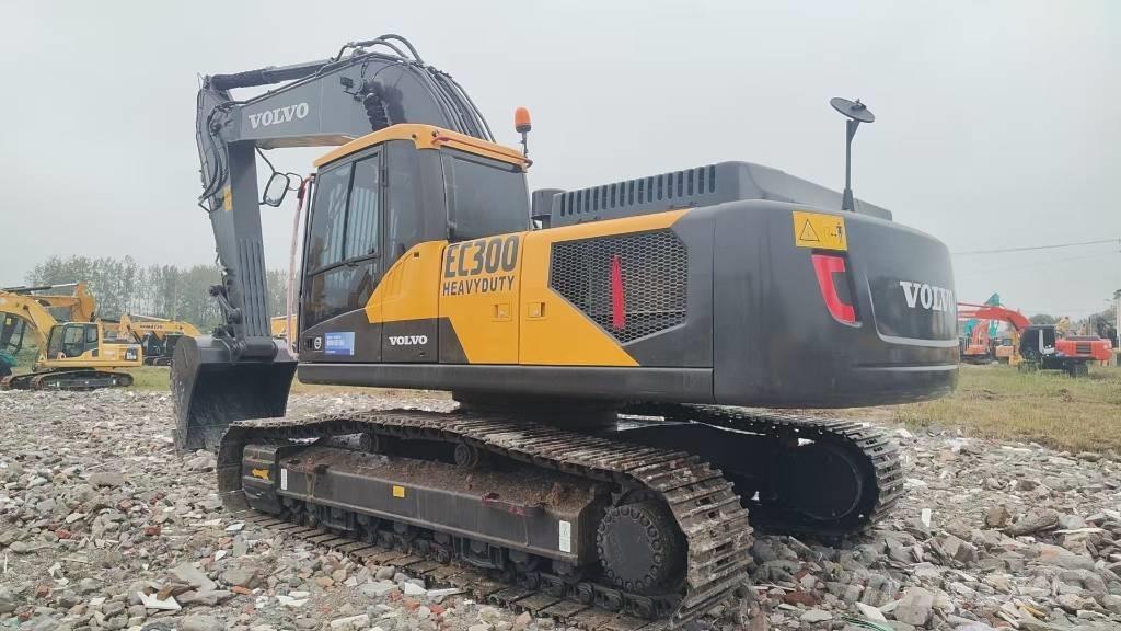 Volvo EC300D Mini bageri < 7t