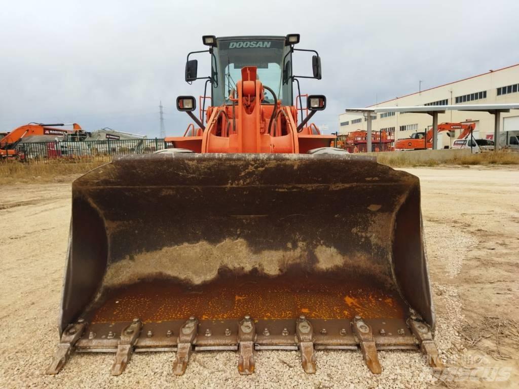 Doosan DL 300 Utovarivači na točkove