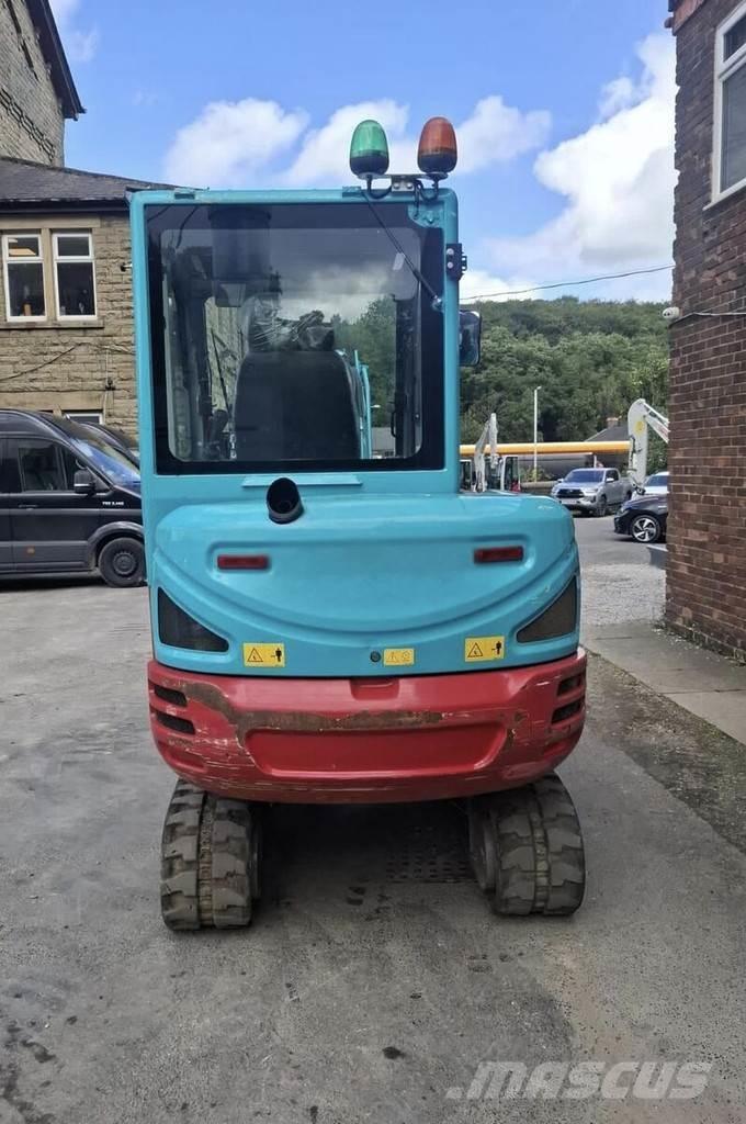 Takeuchi TB230 Mini bageri < 7t