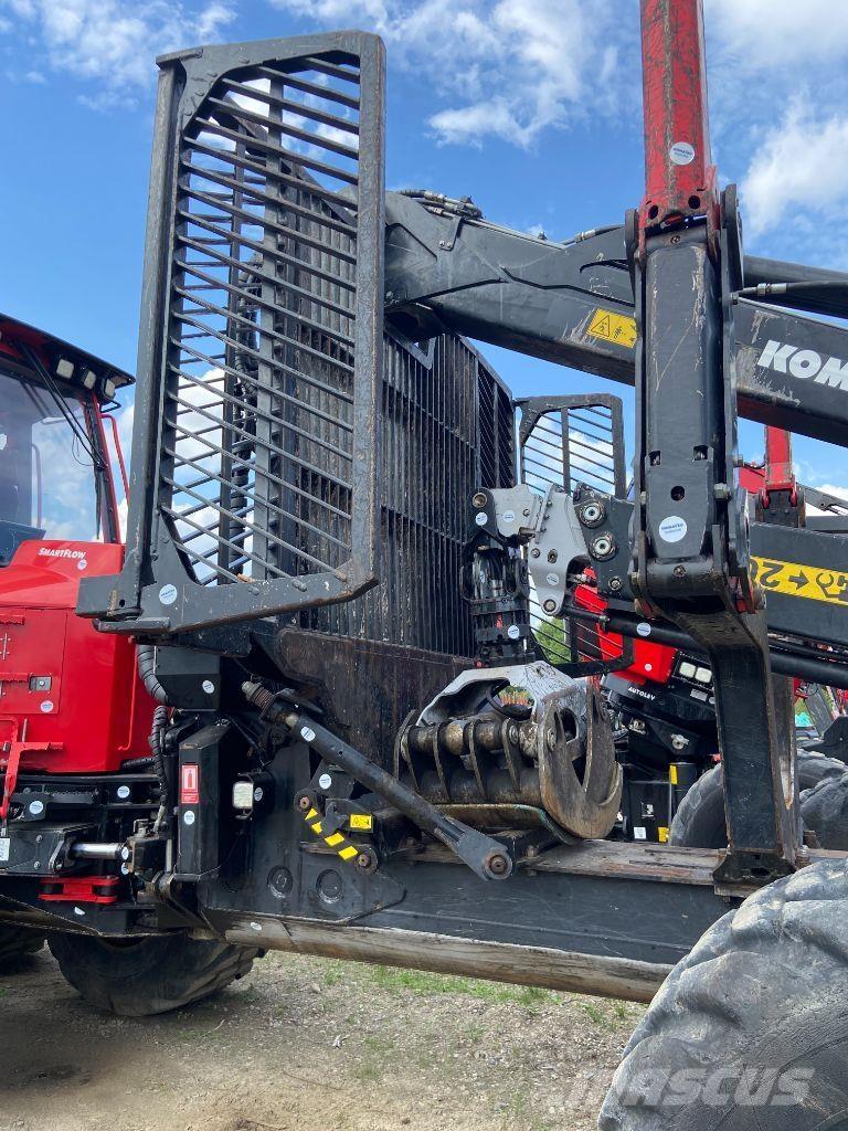 Komatsu 895 Forvarderi