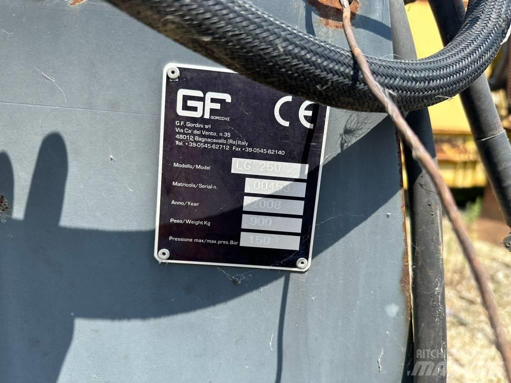 GF Gordoni LG250 Grejderi
