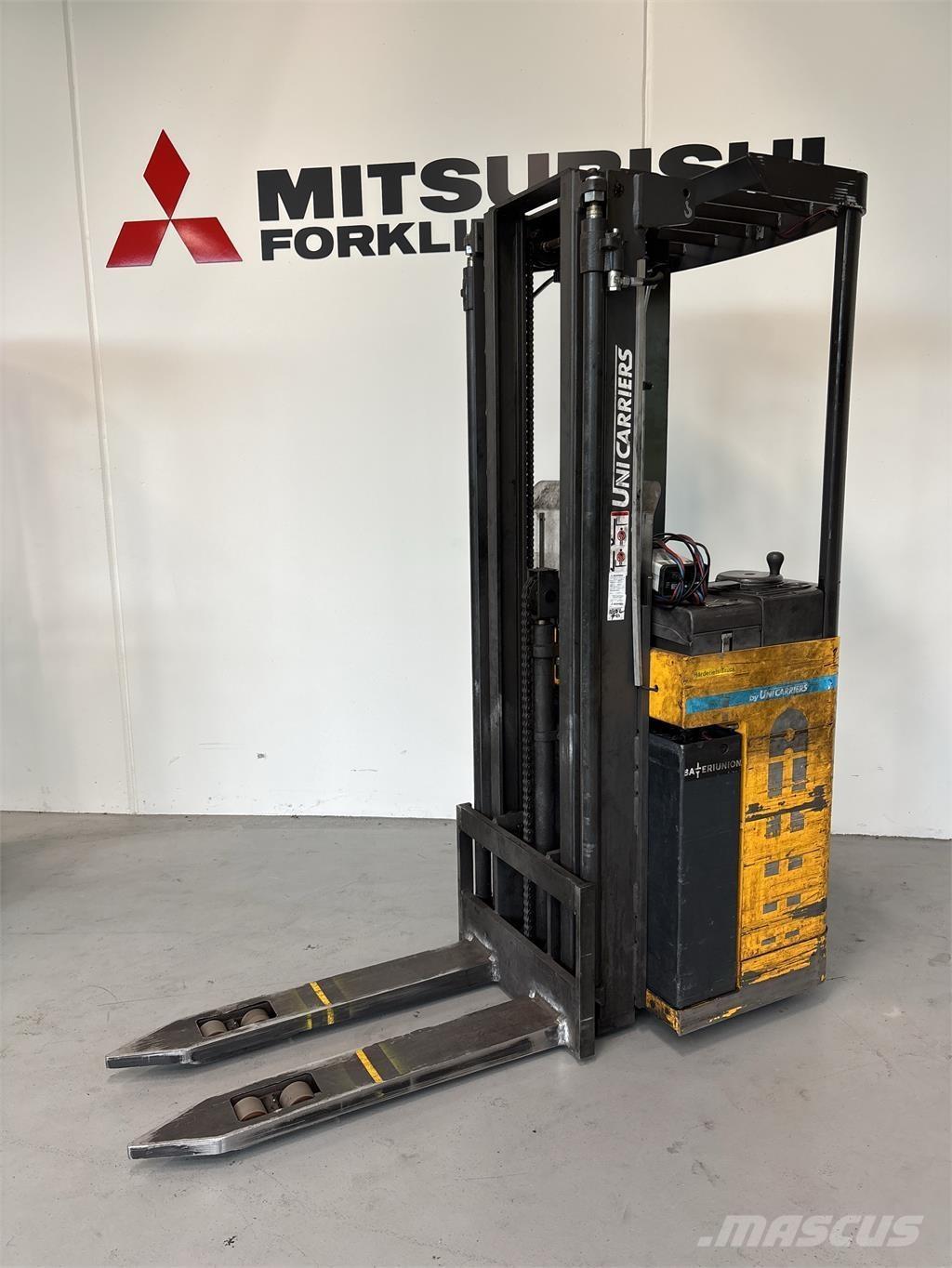 Atlet A160 Samopogonski ručni viljuškari