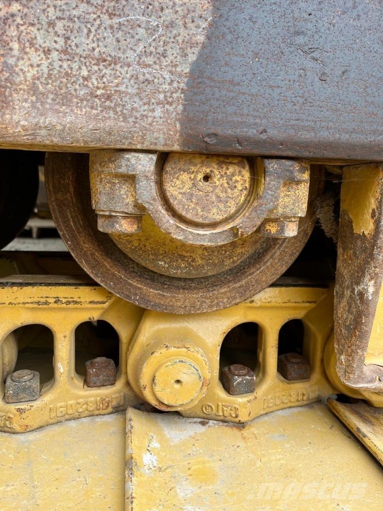CAT D 6 T LGP Buldožeri guseničari