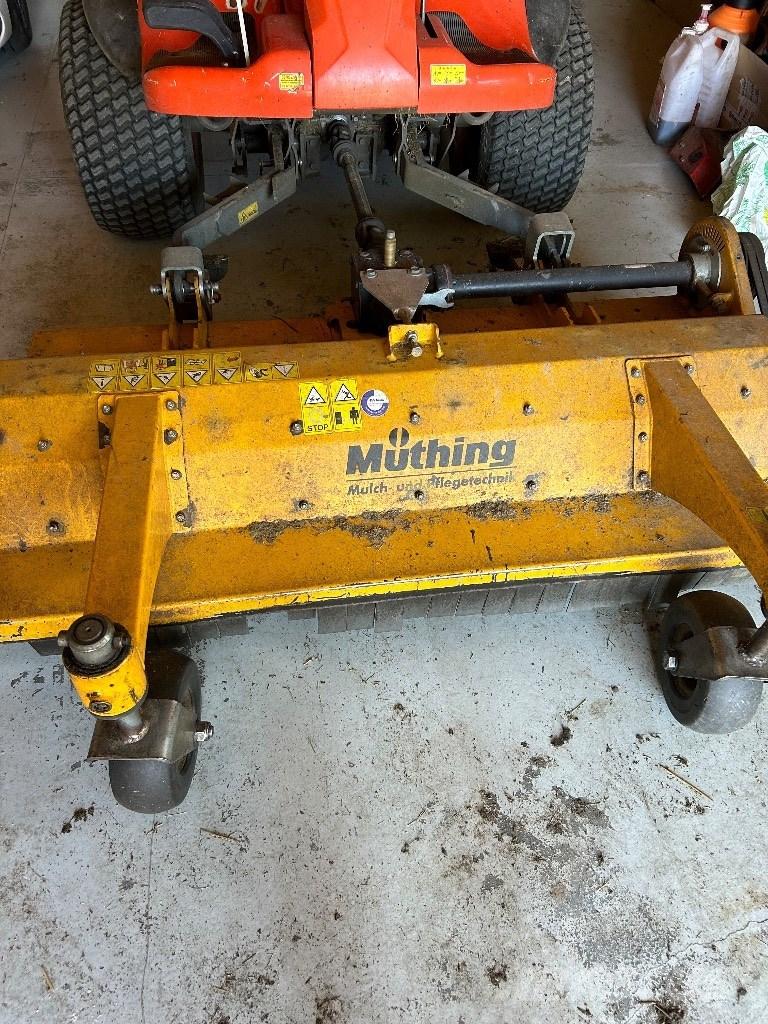 Kubota F 251 Kosilice sa postoljem za vuču