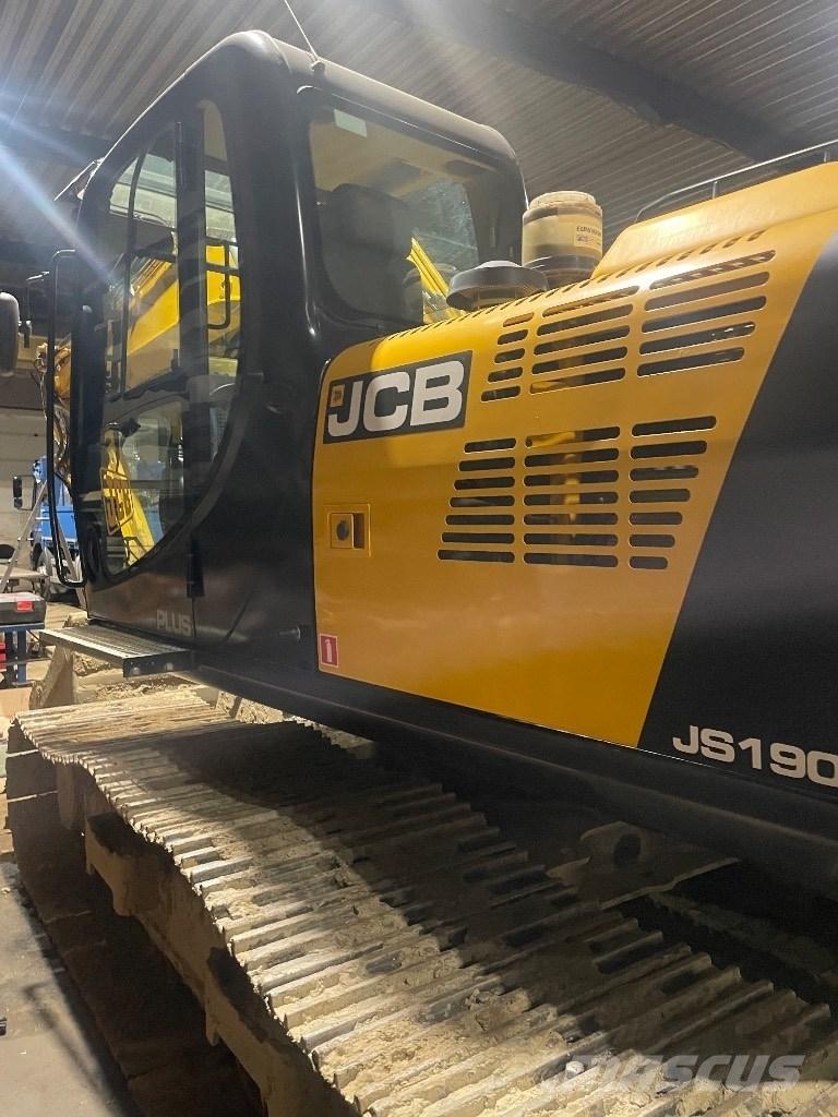 JCB JS 190 LC Bageri guseničari