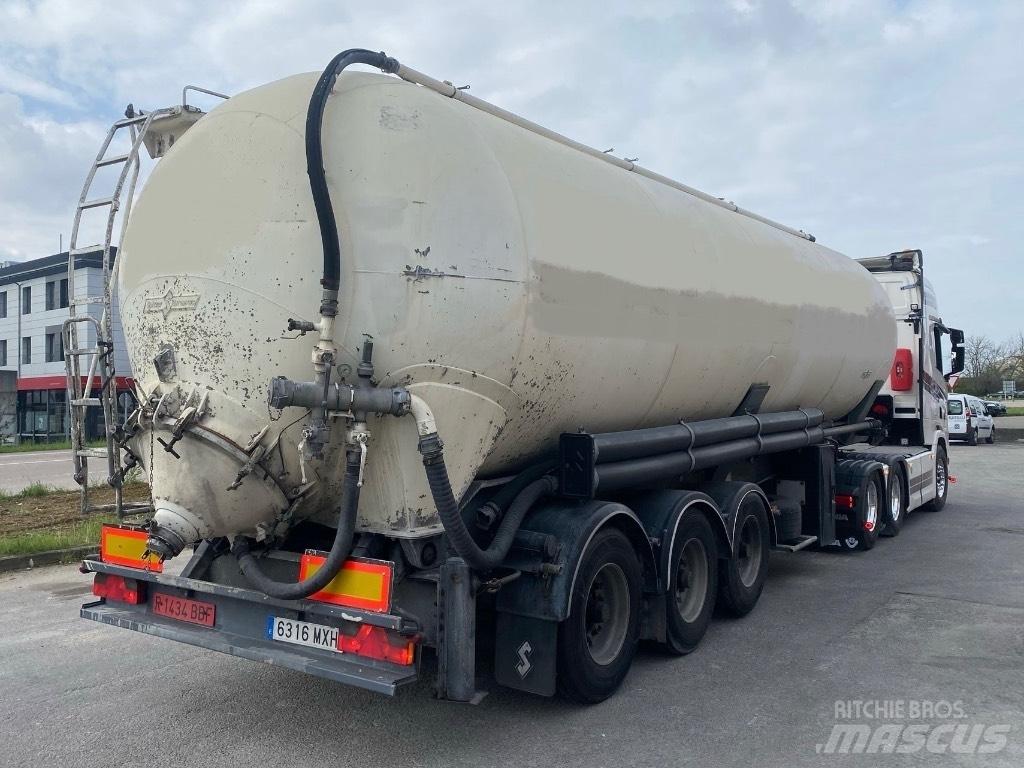 Spitzer SK2458CAL Poluprikolice cisterne