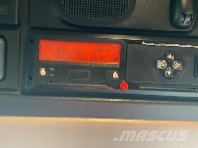 DAF LF 230 Kamioni sa ravan platformom / vitlom