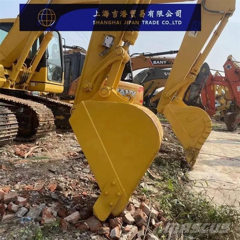 Komatsu PC 138 US Bageri guseničari