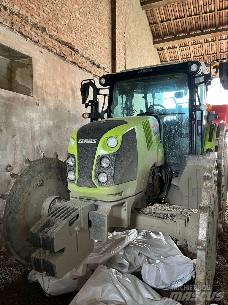 CLAAS Arion 460 Traktori