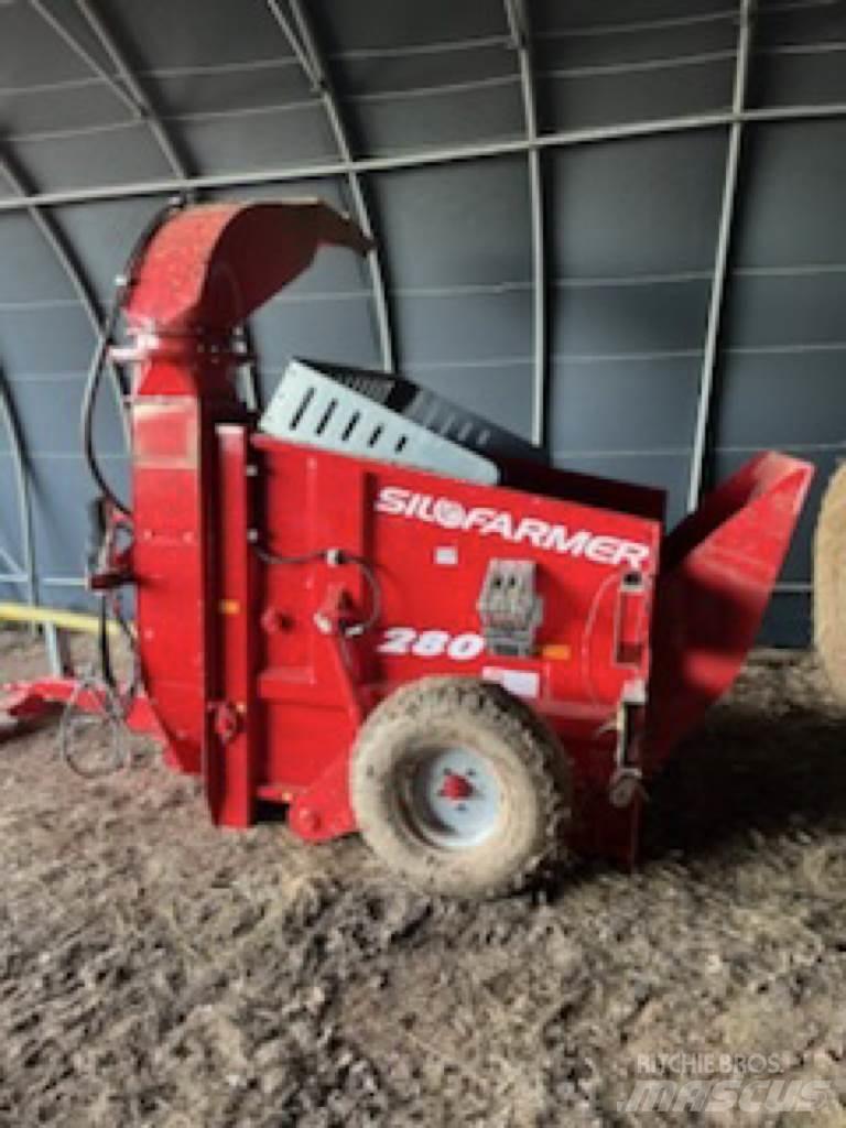 Silofarmer P280 Rezači za bale, oprema za rezanje i odvajanje bal