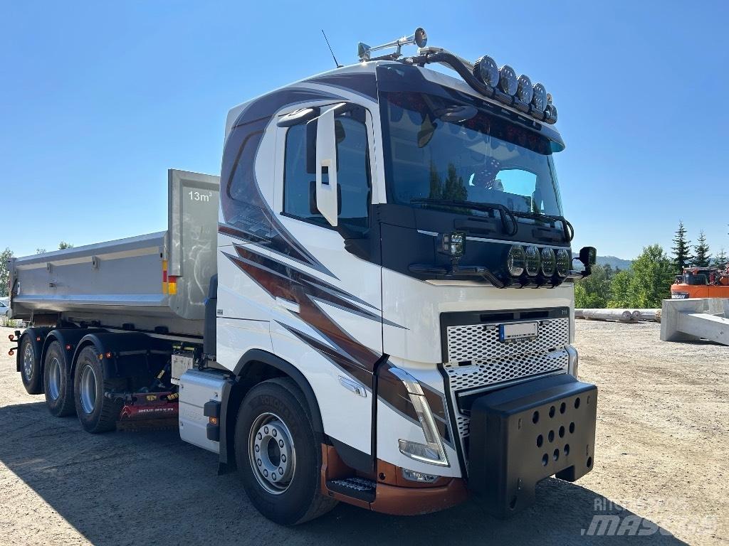 Volvo FH 540 Rol kiper kamioni sa kukom za podizanje tereta
