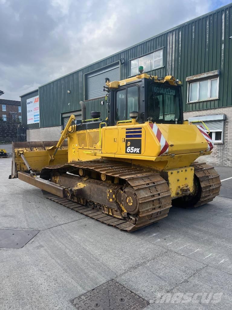 Komatsu D65PX-18E0 Buldožeri guseničari