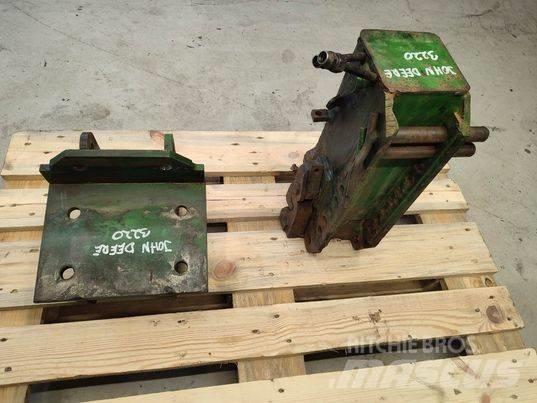 John Deere 3220 hook Kabine i unutrašnjost