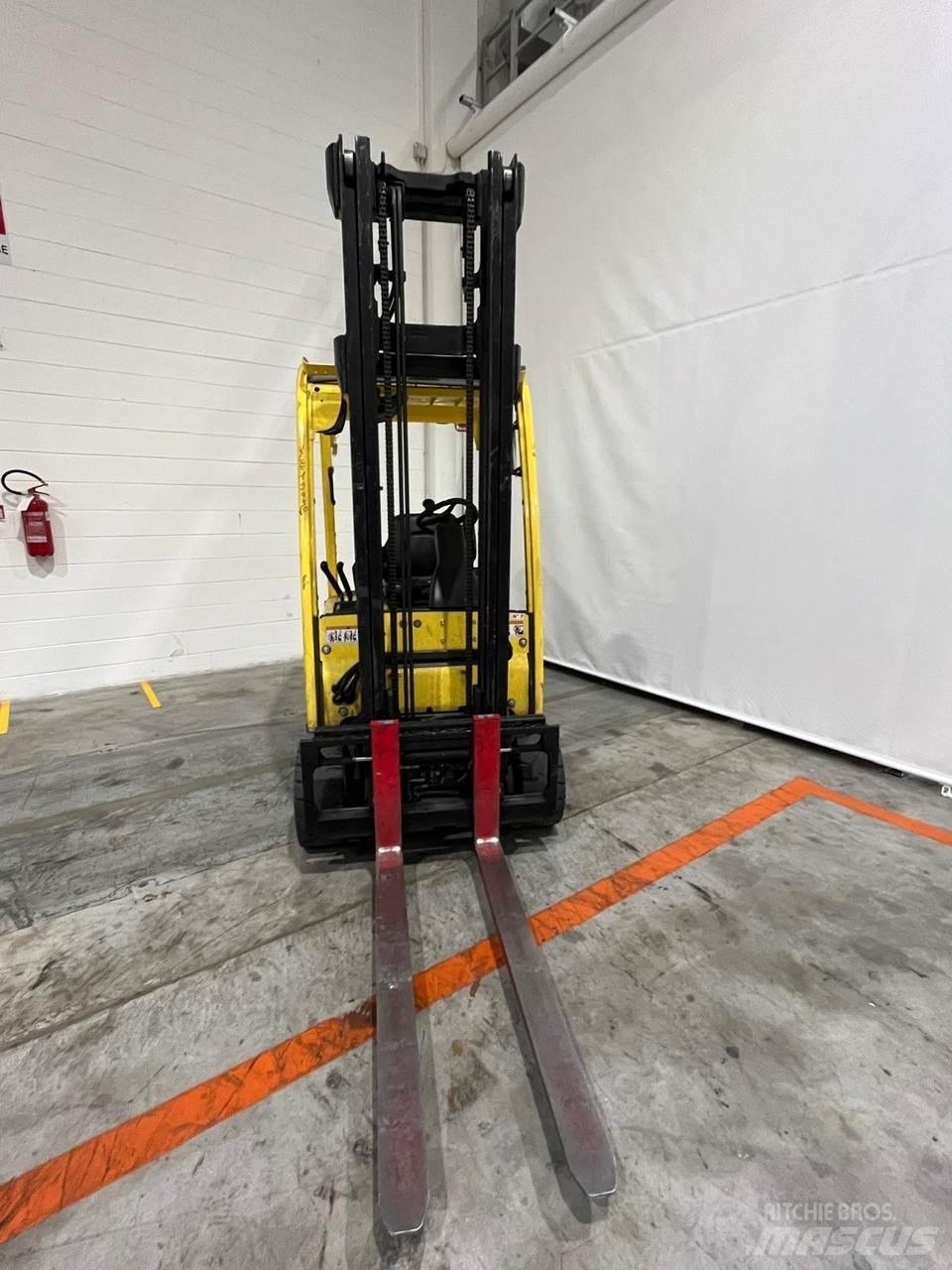 Hyster J2.0XN Električni viljuškari