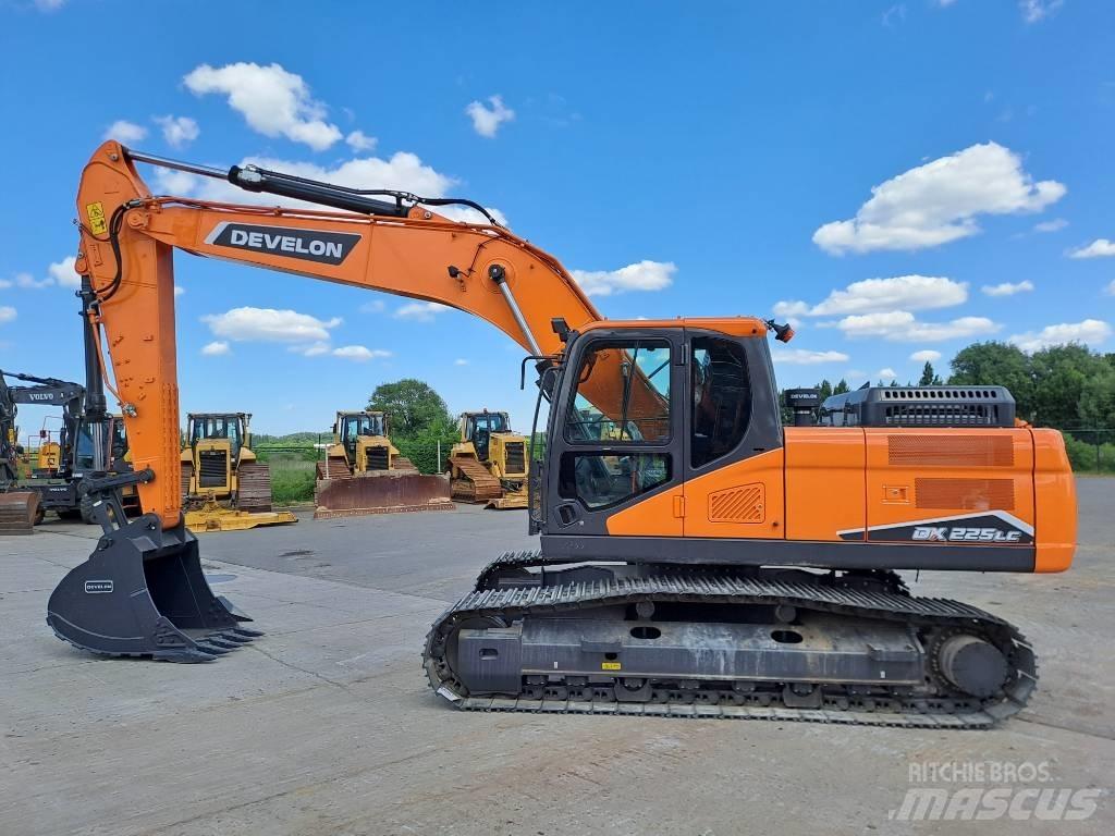 Develon DX225LC-7M Bageri guseničari
