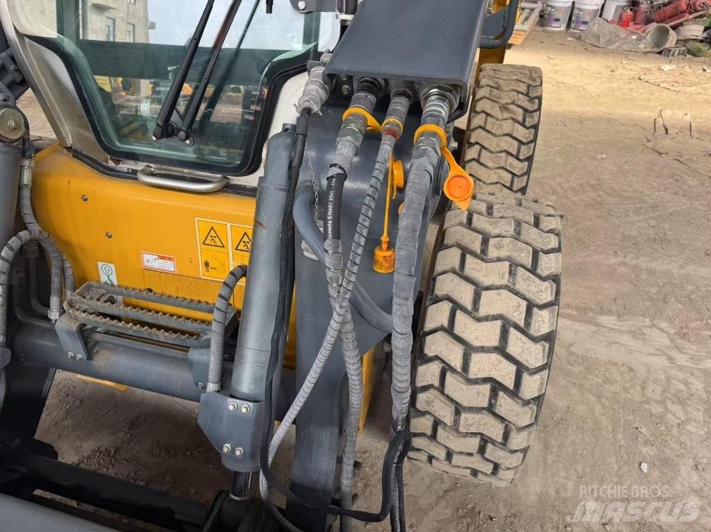 LiuGong 385 B Skid steer mini utovarivači