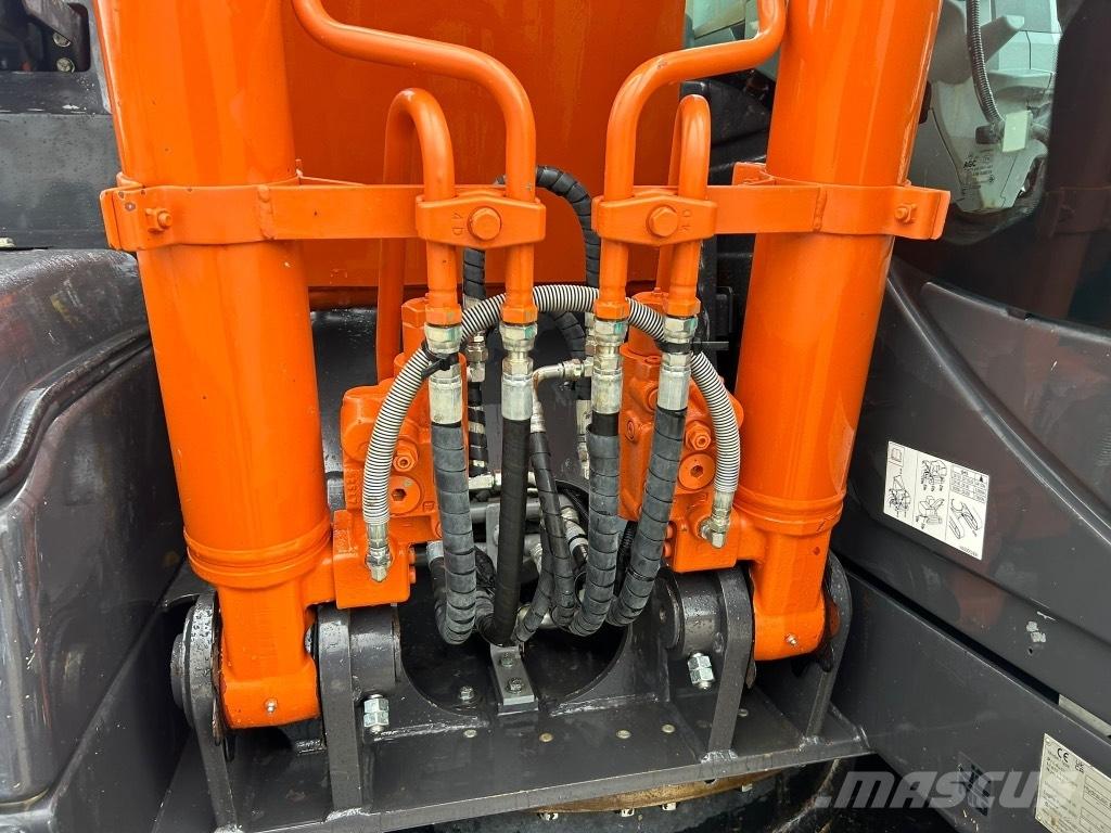Hitachi ZX130 LCN-7 Bageri guseničari