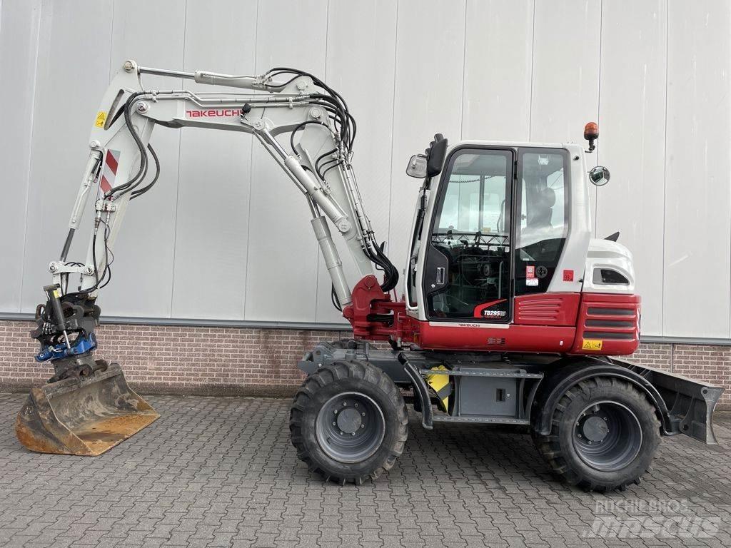 Takeuchi TB295W Bageri točkaši