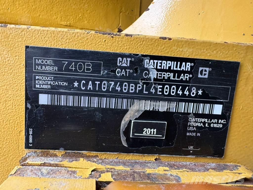 CAT 740B Zglobni damperi