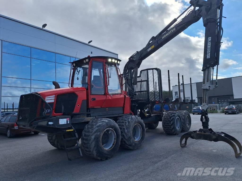 Komatsu 875 Forvarderi
