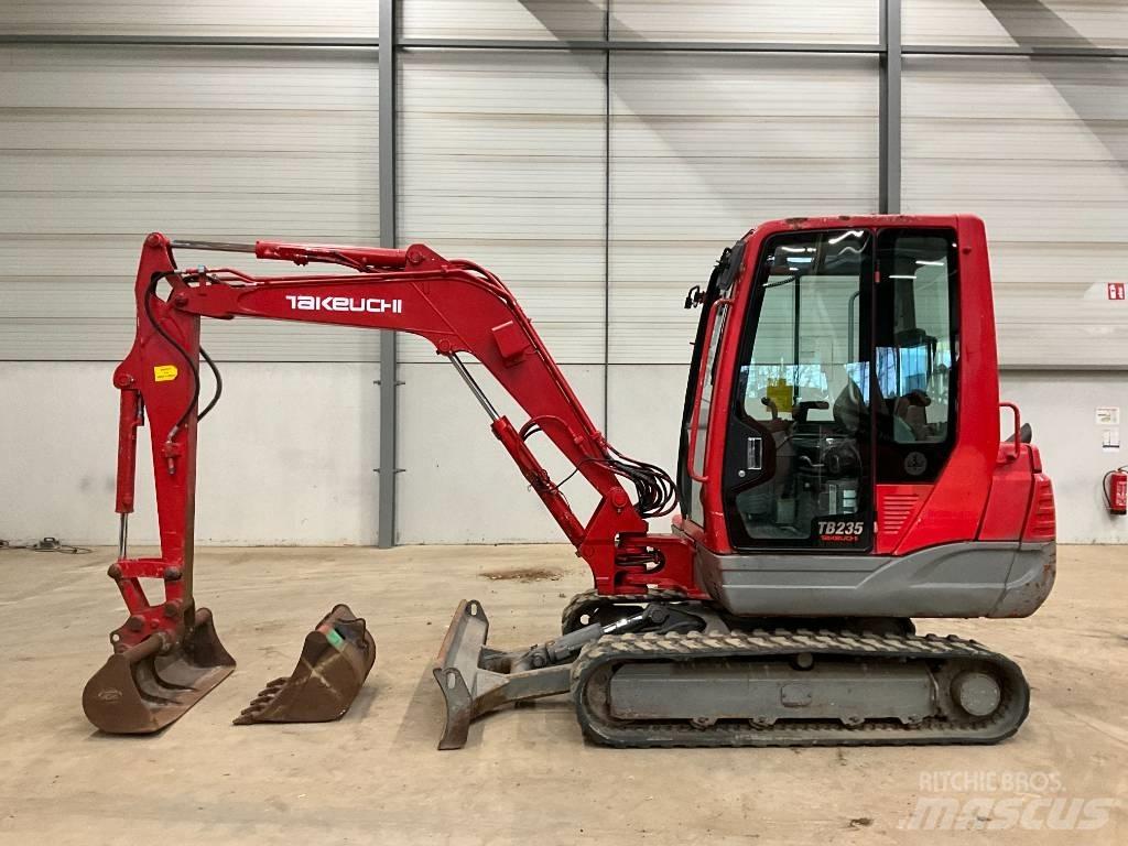 Takeuchi TB 235 Mini bageri < 7t