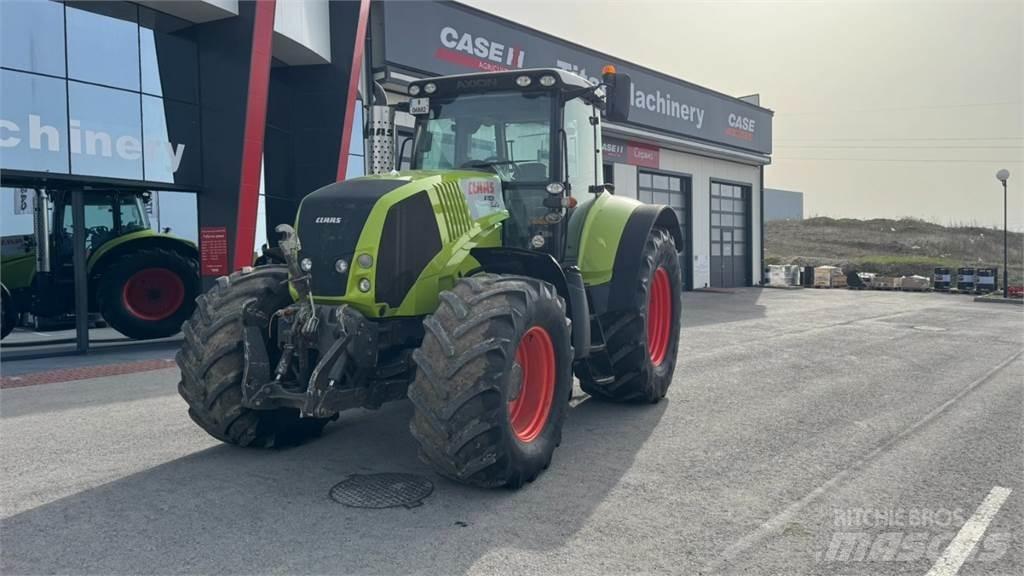 CLAAS Axion 820 Traktori