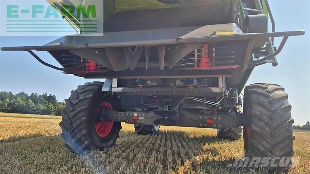 CLAAS tucano 570 Kombajni