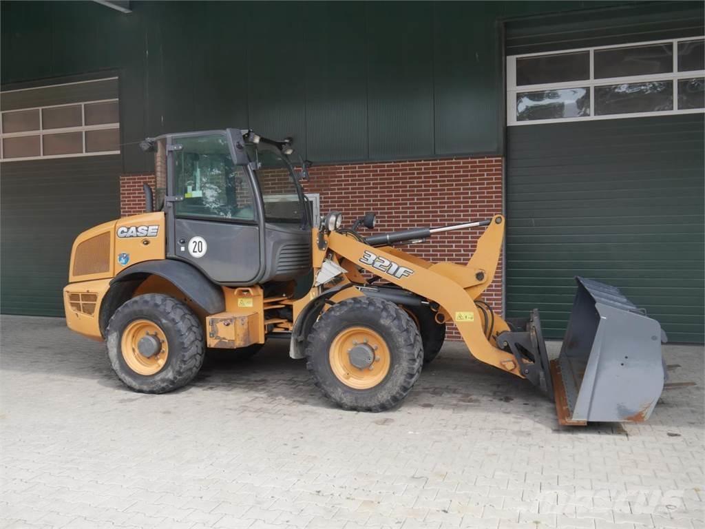 Case IH 321 F Utovarivači na točkove