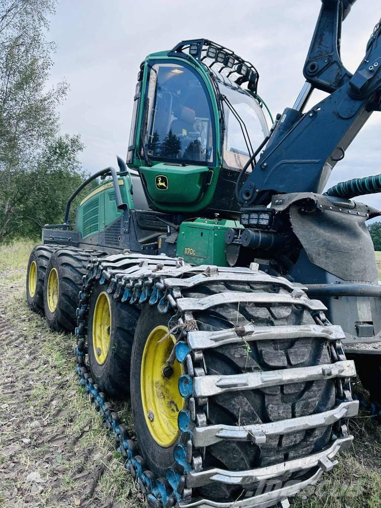 John Deere 1170G 8W Harversteri
