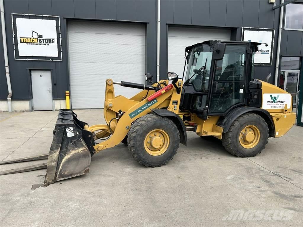 CAT 906M (8758) Višenamenski utovarivači