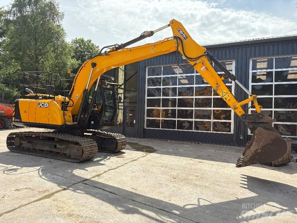 JCB JS 131 Bageri guseničari