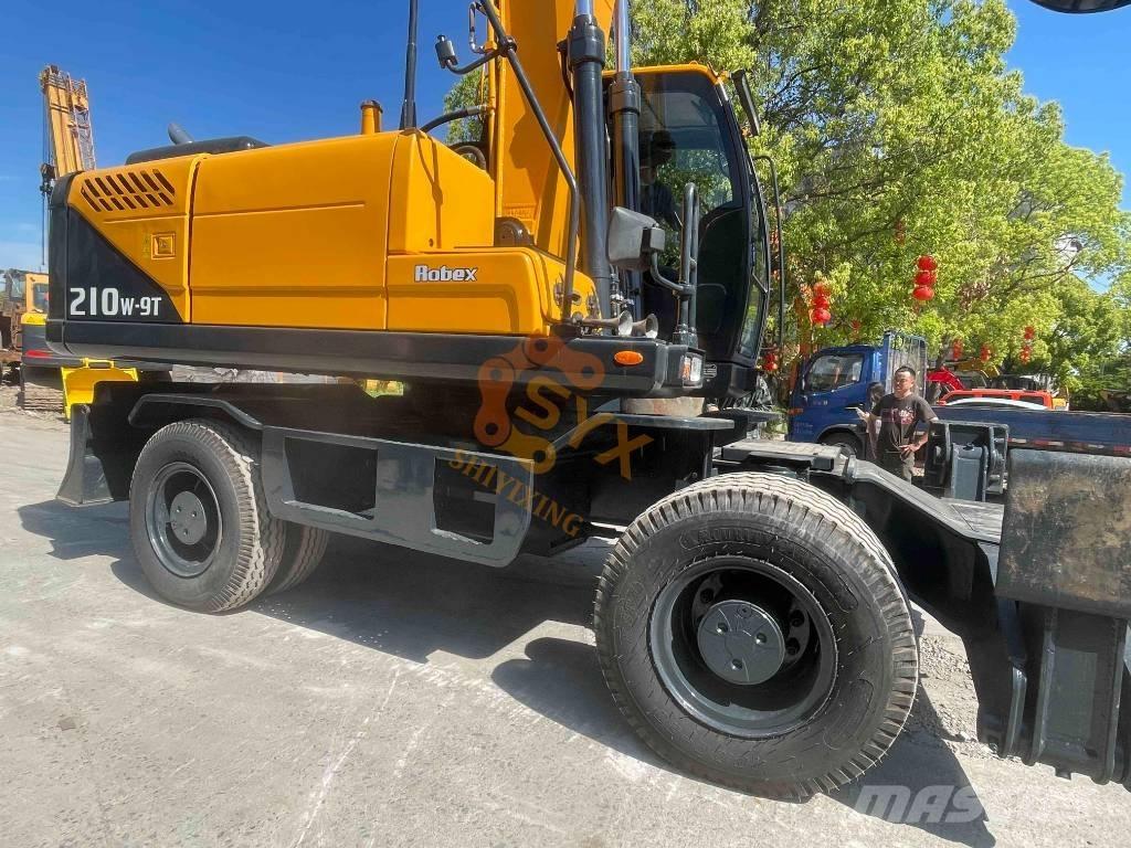 Hyundai R210W Bageri točkaši