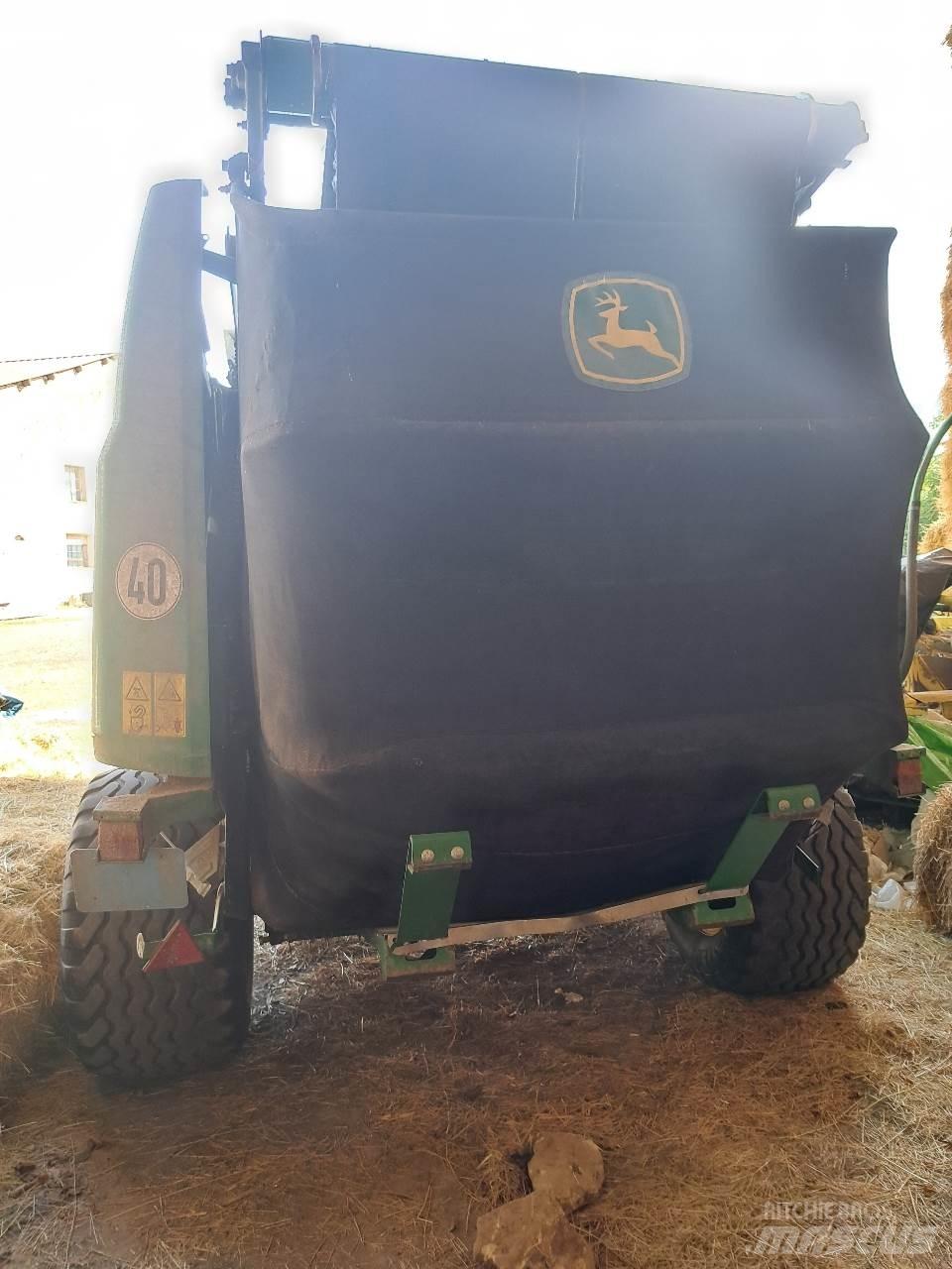 John Deere 990 Prese/balirke za rolo bale