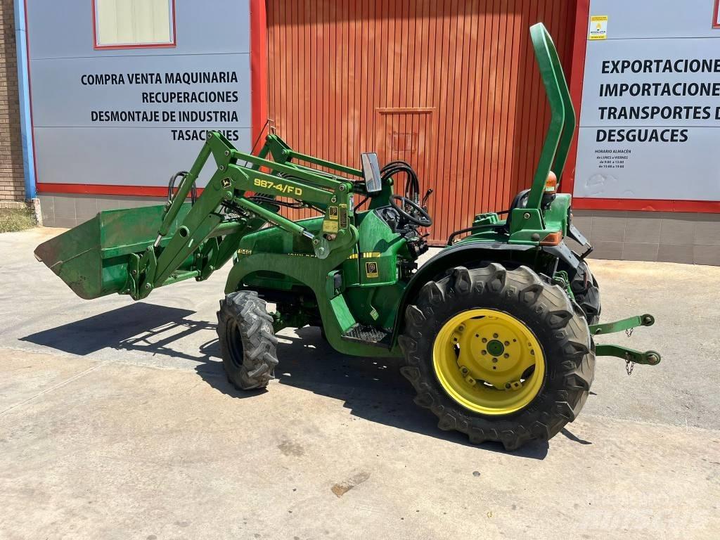John Deere 946 Traktori