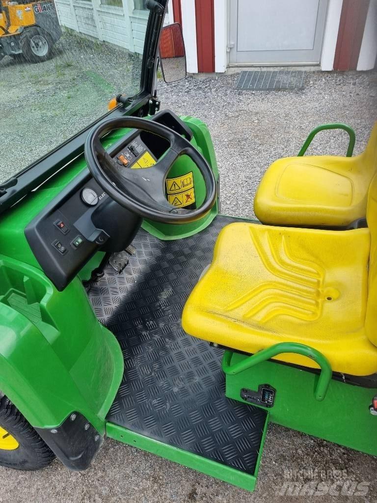 John Deere Gator TE Pomoćne mašine