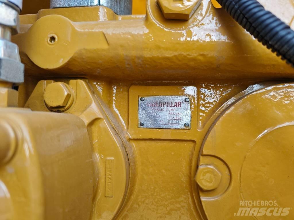 CAT 329 D Bageri guseničari