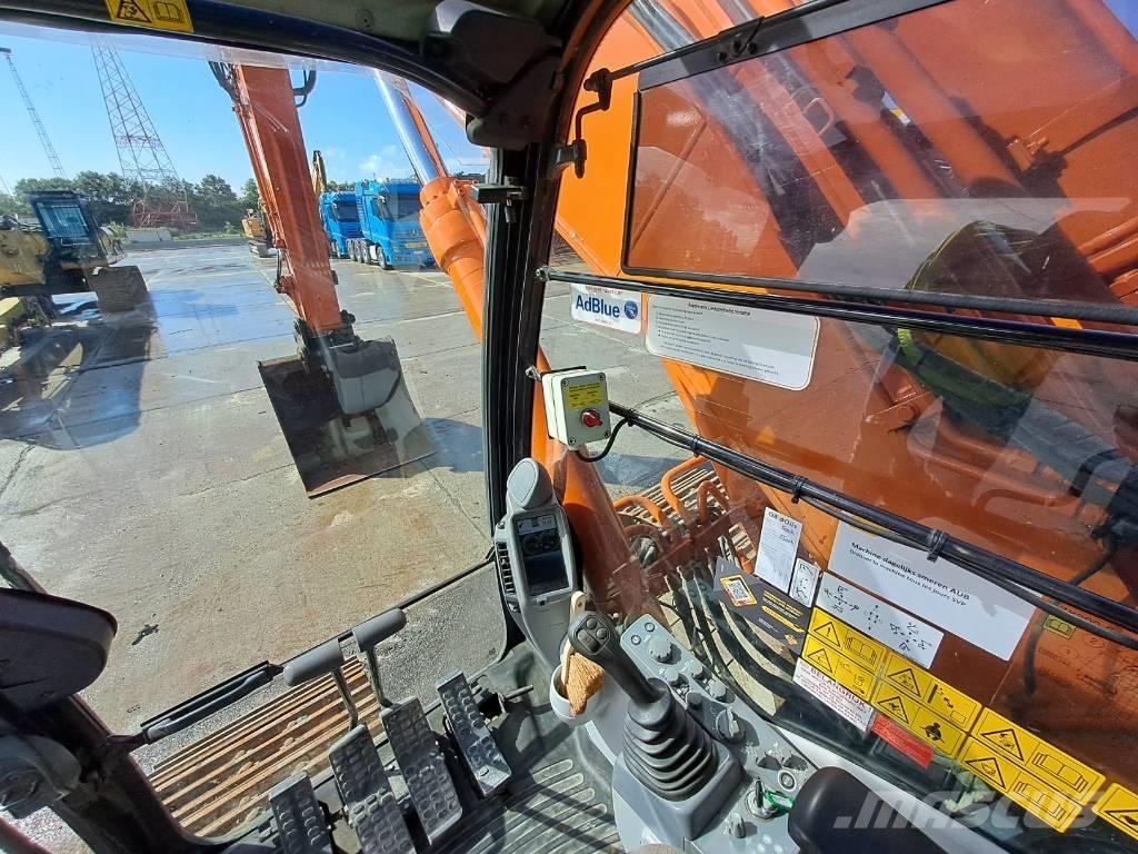 Hitachi ZX 300 LC-6 Bageri guseničari