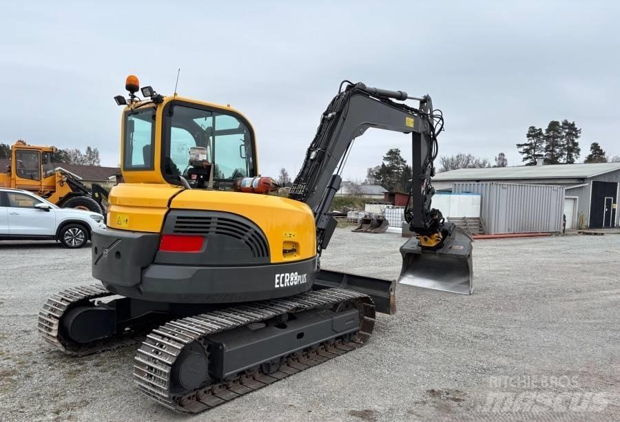 Volvo ECR 88 PLUS Bageri guseničari