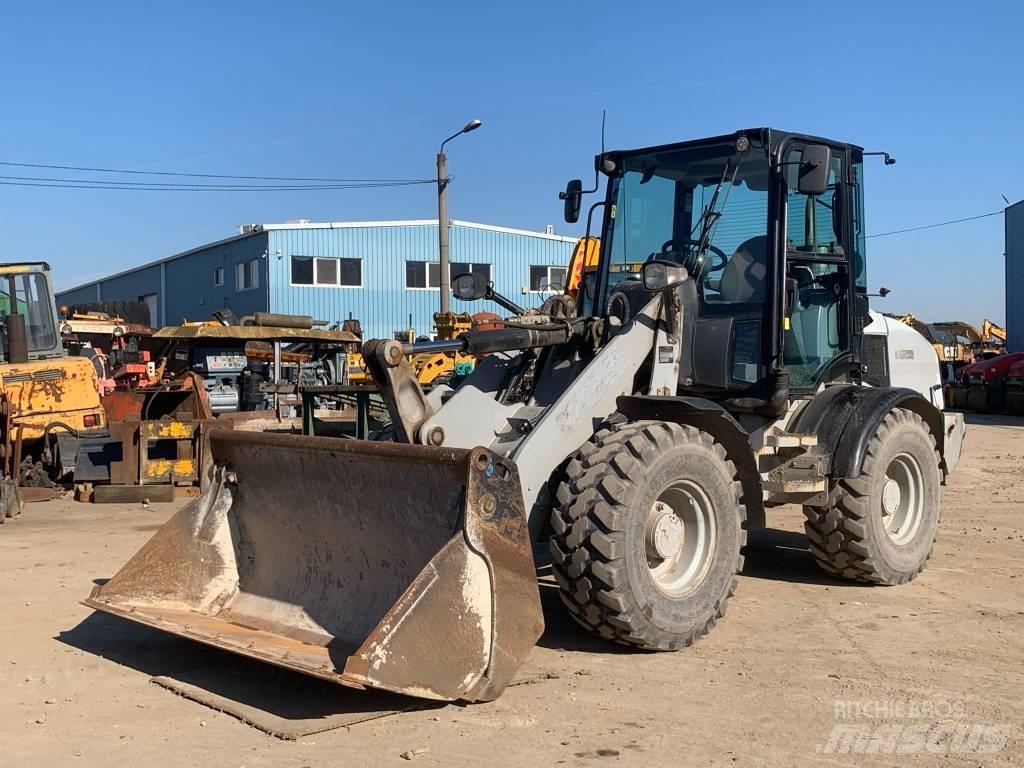 CAT 908H Utovarivači na točkove