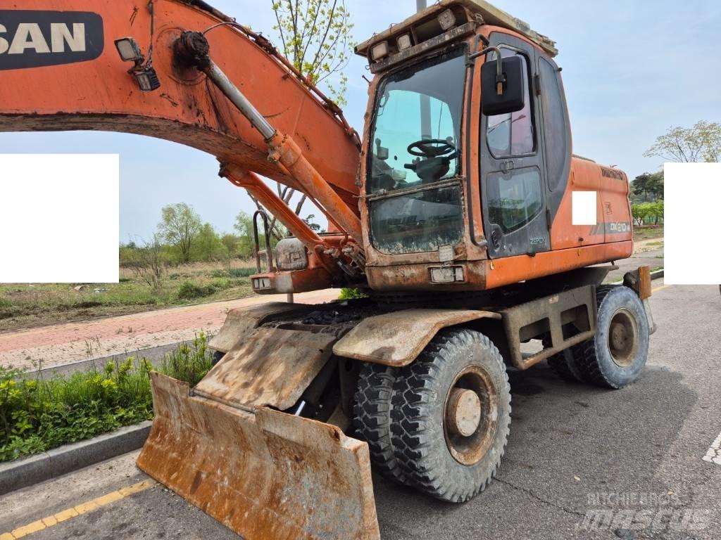 Doosan DX210WA Bageri točkaši