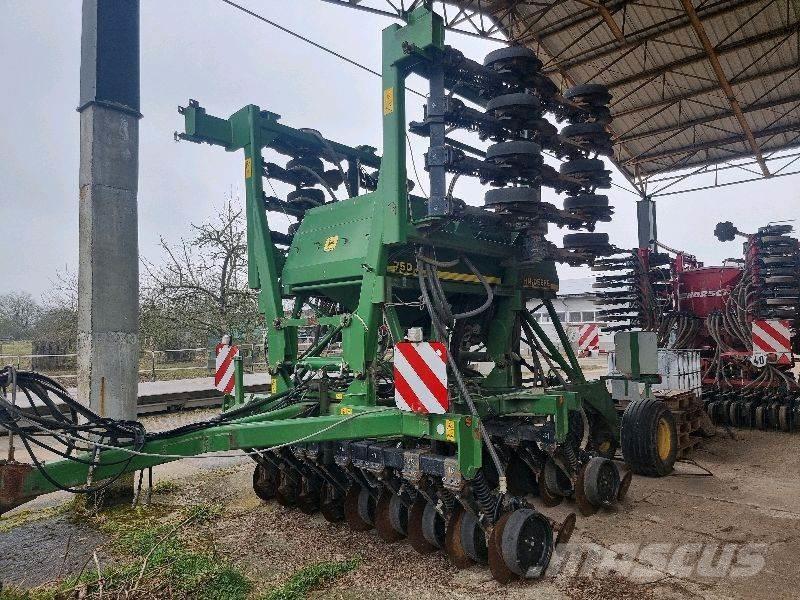 John Deere 750 A Sejačice