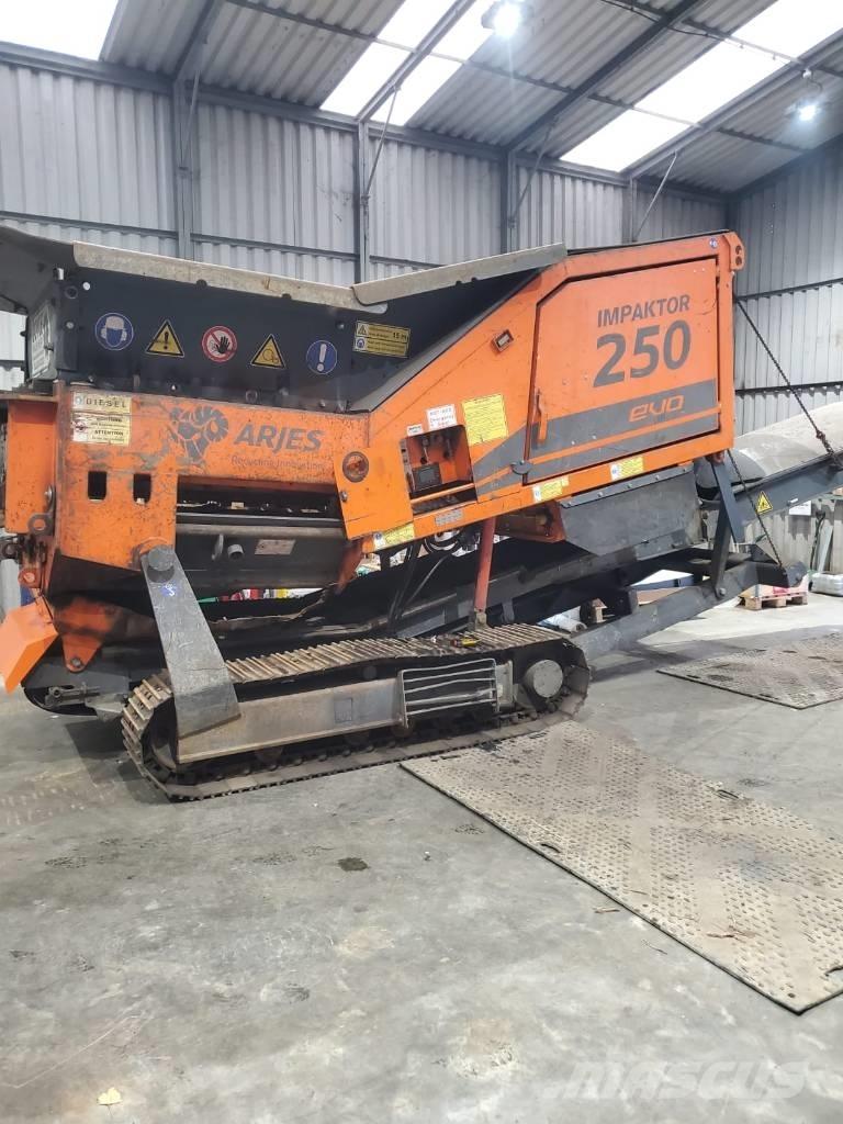 Arjes 250 Evo Mobilne drobilice